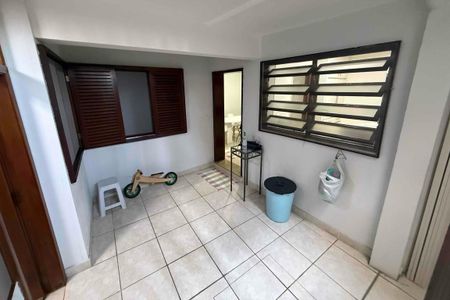Casa à venda com 140m², 4 quartos e 2 vagas