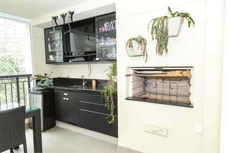 Apartamento à venda com 4 quartos, 165m² em Moema, São Paulo