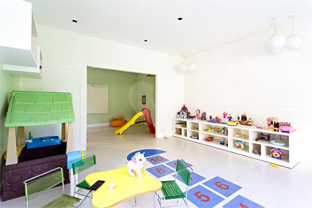 Apartamento à venda com 4 quartos, 165m² em Moema, São Paulo