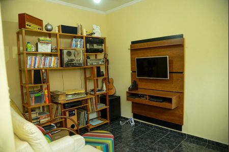 Casa à venda com 4 quartos, 303m² em Vila Carrão, São Paulo