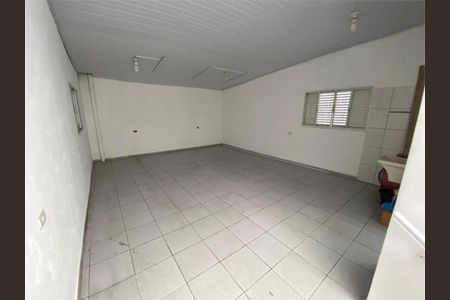 Casa à venda com 3 quartos, 322m² em Cidade Domitila, São Paulo