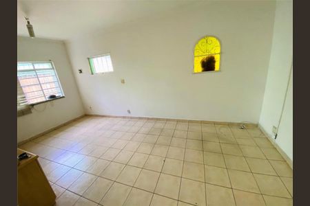 Casa à venda com 3 quartos, 322m² em Cidade Domitila, São Paulo