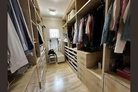 Casa à venda com 4 quartos, 220m² em Vila Tibagi, Guarulhos