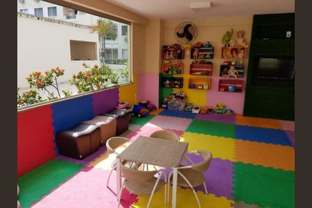 Apartamento à venda com 2 quartos, 65m² em Barreto, Niterói