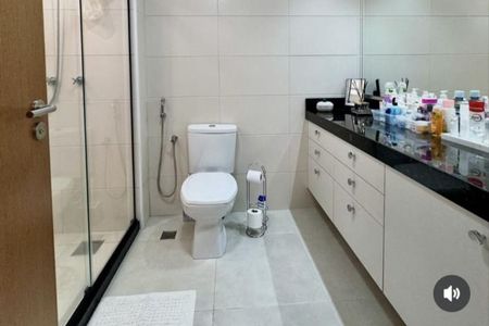 Apartamento à venda com 219m², 2 quartos e 3 vagas