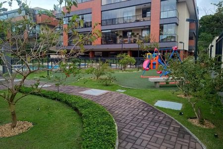 Apartamento à venda com 219m², 2 quartos e 3 vagas