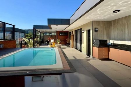 Apartamento à venda com 219m², 2 quartos e 3 vagas