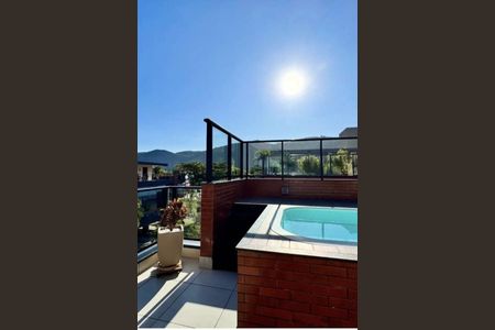 Apartamento à venda com 219m², 2 quartos e 3 vagas