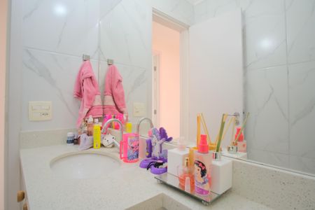 Apartamento à venda com 80m², 3 quartos e 2 vagasBanheiro Social