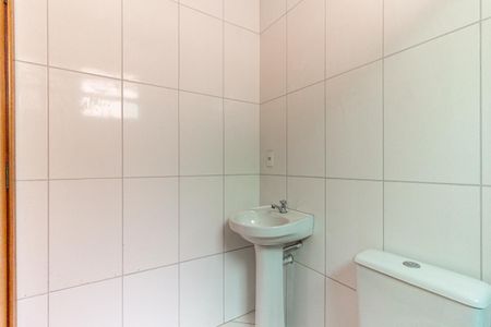 Banheiro de kitnet/studio para alugar com 1 quarto, 32m² em República, São Paulo