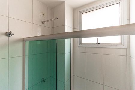 Banheiro de kitnet/studio para alugar com 1 quarto, 32m² em República, São Paulo