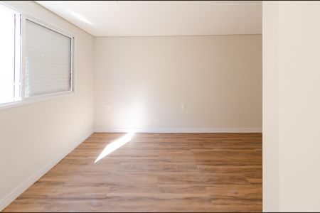 Apartamento à venda com 76m², 3 quartos e 2 vagasSuíte