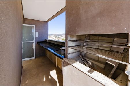 Apartamento à venda com 140m², 2 quartos e 2 vagasCobertura