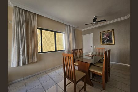 Apartamento para alugar com 135m², 4 quartos e 2 vagasSala