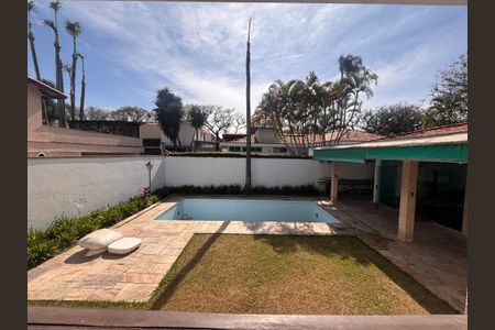 Casa à venda com 768m², 4 quartos e 12 vagas Casa à venda com 768m², 4 quartos e 12 vagasVista do Quarto 1