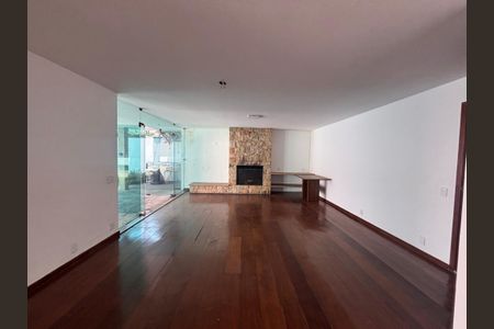 Sala 1 de casa à venda com 4 quartos, 768m² em Vila Madalena, São Paulo