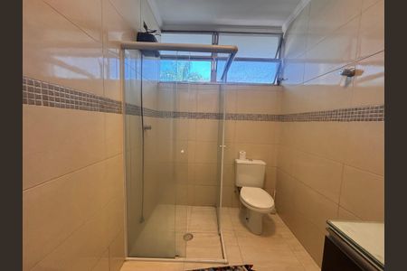 Casa à venda com 768m², 4 quartos e 12 vagas Casa à venda com 768m², 4 quartos e 12 vagasBanheiro Social