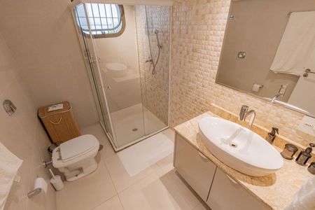 Apartamento à venda com 154m², 4 quartos e 2 vagasBanheiro