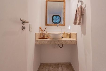 Apartamento à venda com 154m², 4 quartos e 2 vagasLavabo