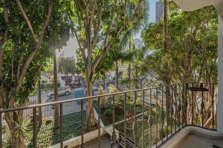 Varanda de apartamento à venda com 4 quartos, 154m² em Aclimação, São Paulo