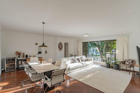 Sala de apartamento à venda com 4 quartos, 154m² em Aclimação, São Paulo