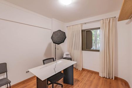 Quarto 1 de apartamento à venda com 4 quartos, 154m² em Aclimação, São Paulo