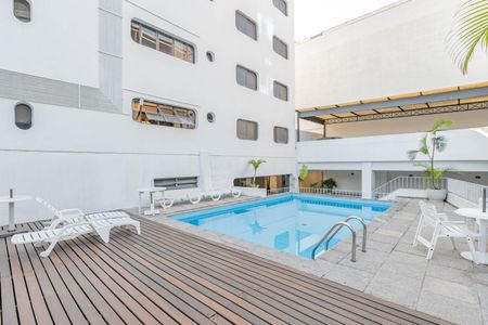 Apartamento à venda com 154m², 4 quartos e 2 vagasÁrea comum - Piscina
