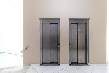 Studio para alugar com 39m², 1 quarto e sem vaga Studio para alugar com 39m², 1 quarto e sem vagaÁrea Comum - Elevadores