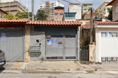 Casa à venda com 250m², 2 quartos e 1 vagaFachada + plaquinha