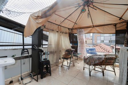 Casa à venda com 250m², 2 quartos e 1 vagaTerraço