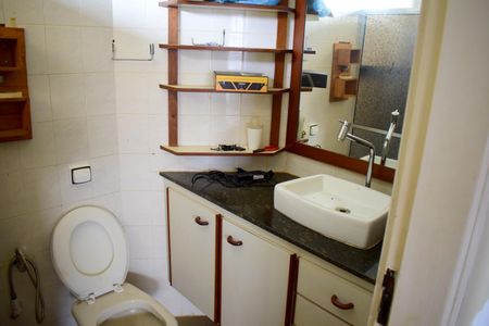 Casa para alugar com 200m², 3 quartos e 3 vagasBanheiro da Suíte