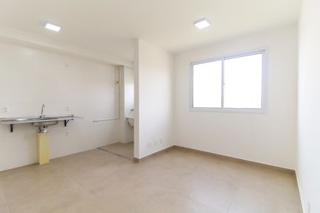 Sala de apartamento para alugar com 2 quartos, 40m² em Jardim Helian, São Paulo