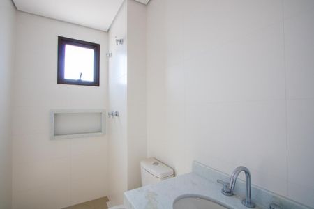 Apartamento à venda com 117m², 3 quartos e 2 vagasBanheiro do quarto 2