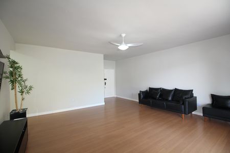 Sala de apartamento à venda com 4 quartos, 150m² em Taquara, Rio de Janeiro