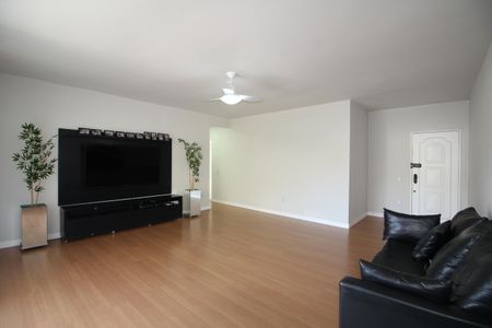 Apartamento à venda com 150m², 4 quartos e 2 vagasSala