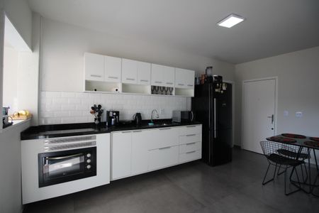 Apartamento à venda com 150m², 4 quartos e 2 vagasCozinha