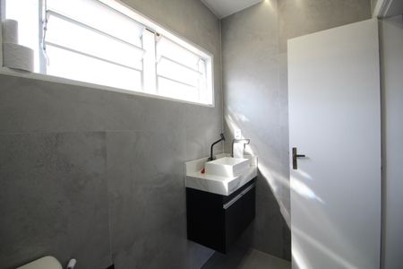 Apartamento à venda com 150m², 4 quartos e 2 vagasQuarto 3 - Banheiro
