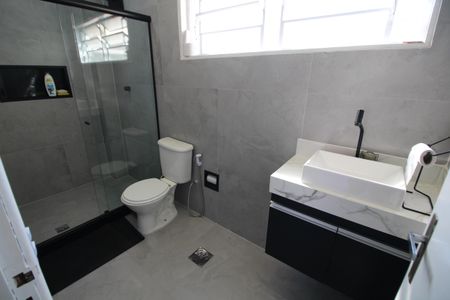 Apartamento à venda com 150m², 4 quartos e 2 vagasQuarto 3 - Banheiro