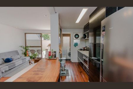 Cozinha de apartamento à venda com 2 quartos, 140m² em Petrópolis, Porto Alegre