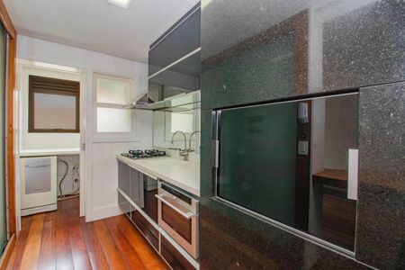 Apartamento à venda com 140m², 1 quarto e 1 vagaCozinha e Área de Serviço