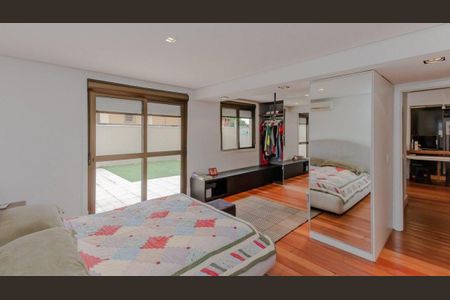 Quarto de apartamento à venda com 2 quartos, 140m² em Petrópolis, Porto Alegre