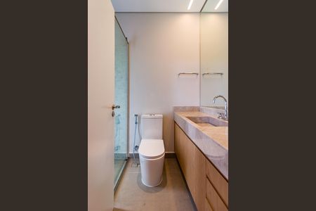 Casa de condomínio à venda com 1257m², 3 quartos e 3 vagas Casa de condomínio à venda com 1257m², 3 quartos e 3 vagasBanheiro da Suíte 2