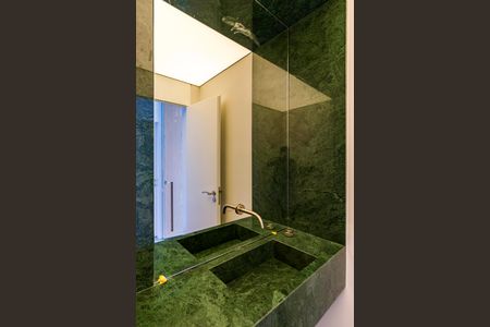 Casa de condomínio à venda com 1257m², 3 quartos e 3 vagas Casa de condomínio à venda com 1257m², 3 quartos e 3 vagasLavabo