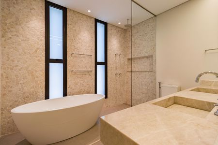 Casa de condomínio à venda com 1257m², 3 quartos e 3 vagas Casa de condomínio à venda com 1257m², 3 quartos e 3 vagasBanheiro da Suíte 3