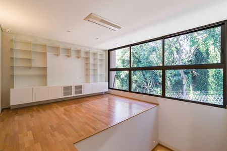 Casa de condomínio à venda com 1257m², 3 quartos e 3 vagas Casa de condomínio à venda com 1257m², 3 quartos e 3 vagasSala 2