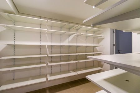 Casa de condomínio à venda com 1257m², 3 quartos e 3 vagas Casa de condomínio à venda com 1257m², 3 quartos e 3 vagasÁrea comum