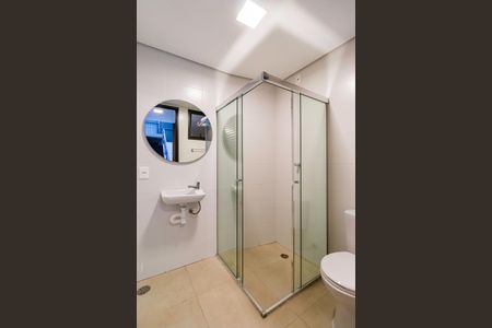 Casa de condomínio à venda com 1257m², 3 quartos e 3 vagas Casa de condomínio à venda com 1257m², 3 quartos e 3 vagasBanheiro de Serviço