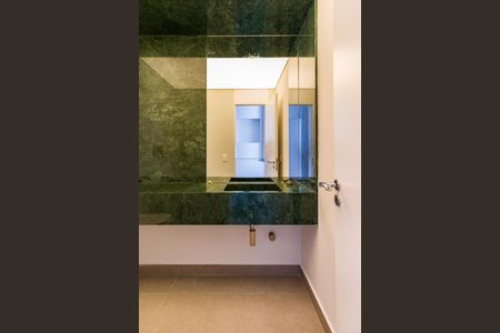 Casa de condomínio à venda com 1257m², 3 quartos e 3 vagas Casa de condomínio à venda com 1257m², 3 quartos e 3 vagasLavabo