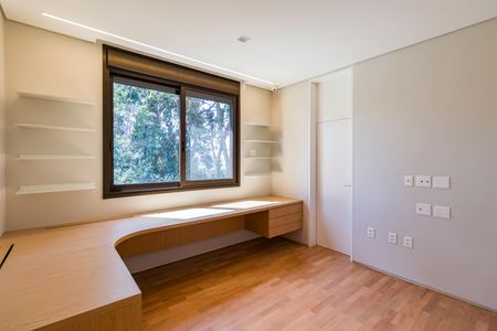 Casa de condomínio à venda com 1257m², 3 quartos e 3 vagas Casa de condomínio à venda com 1257m², 3 quartos e 3 vagasSuíte 2