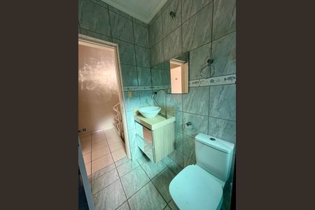 Casa à venda com 150m², 3 quartos e 3 vagas Casa à venda com 150m², 3 quartos e 3 vagasBanheiro Social 1